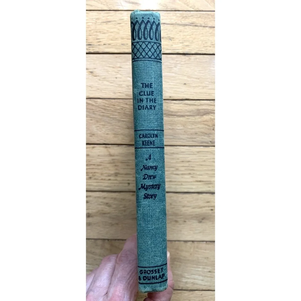 The Clue in the Diary Carolyn Keene Nancy Drew Mystery #7 1932 Vintage No DJ